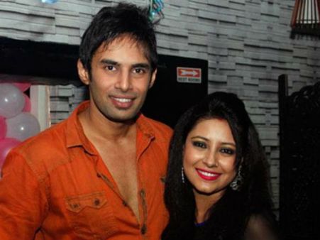 (ছবি) কী কারণে আত্মহত্যা করলেন 'বালিকা বধূ' প্রত্যুষা?