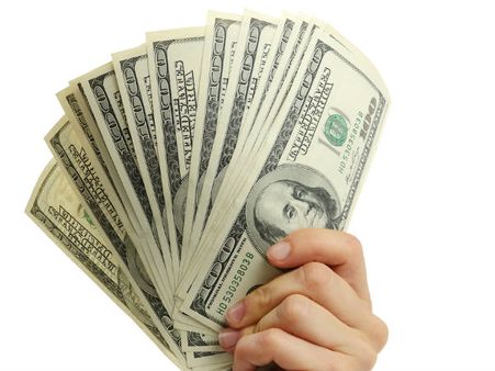 এই দেশের প্রত্যেক বাসিন্দা পেতে চলেছেন মাসে ১ লক্ষ ৭০ হাজার টাকার নিশ্চিত রোজগার!