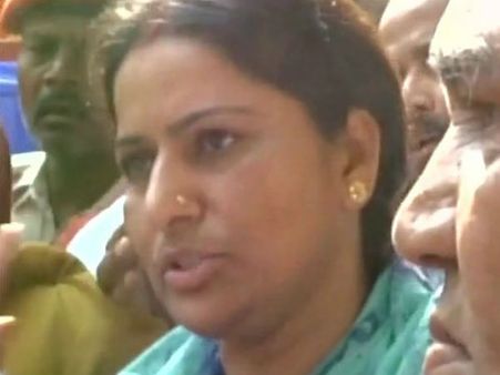 বিহারের জেডিইউ বিধায়ক মনোরমা দেবীর আত্মসমর্পণ, পরে ১৪ দিনের বিচারবিভাগীয় হেফাজত