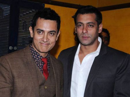 শরীরে শার্ট থাকুক বা নাই থাকুক, সলমন হট : আমির খান