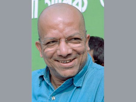 শহিদ দিবসের মঞ্চে বক্তব্য রেখে বিতর্ক উসকে দিলেন সেই কবীর সুমন