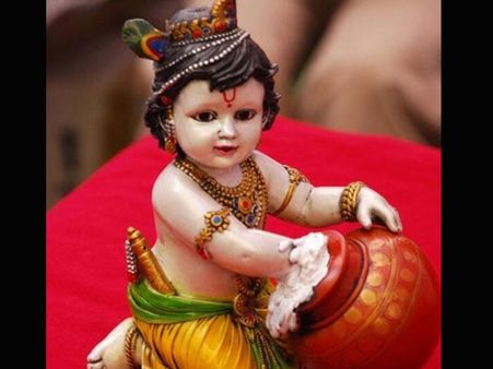 জন্মাষ্টমীতে কৃষ্ণ ভগবানকে নিয়ে এই ৮টি তথ্য জেনে নিন একনজরে