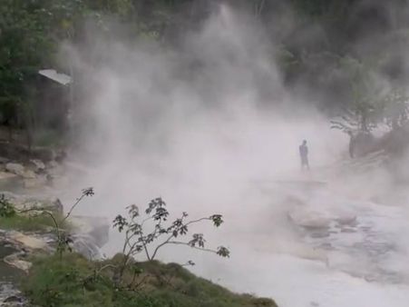 আমাজনে 'ফুটন্ত নদী'-র সন্ধান পেলেন বিজ্ঞানীরা, এমন নদী পৃথিবীতে আর একটিও নেই!