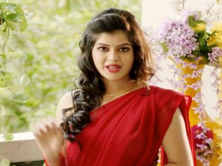 নাম জড়িয়ে দেহ ব্যবসার মিথ্যা খবর, বাংলাদেশি ওয়েবসাইটের বিরুদ্ধে আইনি পদক্ষেপ 'পাখি'র