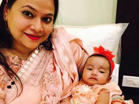 কমনা ছিল পুত্র সন্তানের, রাগে চার মাসের মেয়েকে ১৭ বার কুপিয়ে খুন করল মা!