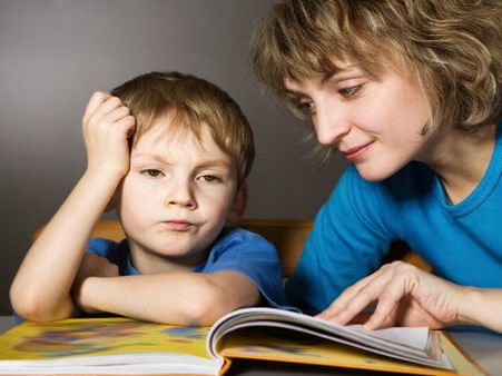 দিল্লির সরকারি স্কুলের ৭৪ শতাংশ পড়ুয়া বই পড়তে পারে না!