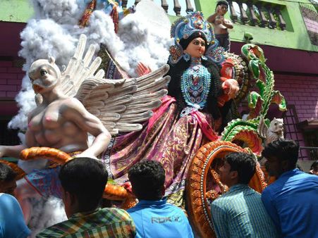 লক্ষাধিক দর্শনার্থী সমাগমে খালনার লক্ষ্মীপুজোর রাত হয়ে উঠবে আলোর রোশনাইয়ে মোহময়ী