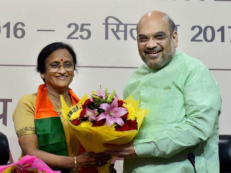 শীলাকে আনা হয়েছে বলে রীতার রাগ তো হবেই, কিন্তু কংগ্রেসের নীতিটা কী?