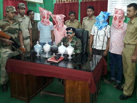 ফিল্মি কায়দায় শিলিগুড়ি থেকে ৩৫ কোটির সাপের বিষ উদ্ধার বন দফতরের