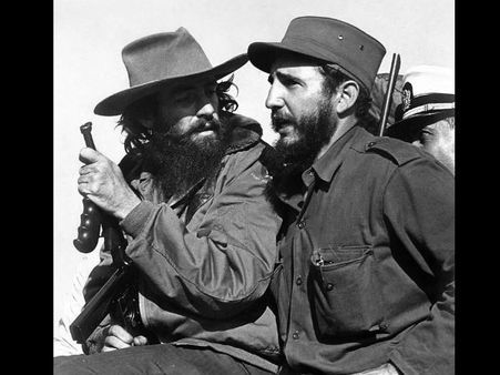 গেরিলা নেতা থেকে কিউবার সর্বাধিনায়ক : ফিদেল কাস্ত্রোর জীবনী একনজরে