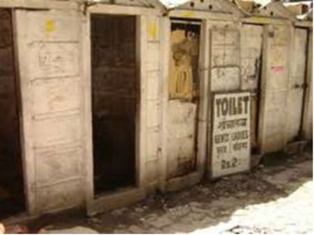 যোগীর রাজ্যে স্কুলের শৌচাগার সংকট, ঋতুকালীন সময়ের জন্য ছুটি চাইলেন শিক্ষিকারা