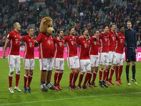 করোনার আতঙ্ক কাটিয়ে টানা আটবার বুন্দেসলিগা জয় বায়ার্ন মিউনিখের