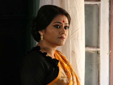 আজ হল না, পিছিয়ে গেল কনীনিকার বিয়ে
