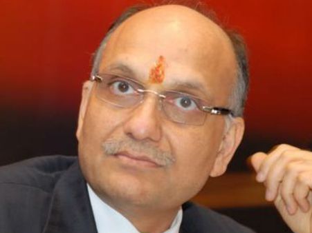 জেশপ কর্তার মামলা থেকে অব্যাহতি চাইলেন বিচারপতি নাদিরা পাথারিয়া