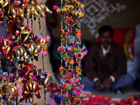 বিগত ৫০০ বছর ধরে ভারতের এই রাজ্যের একটি গ্রামে চলছে 'ক্যাশলেস ব্যবস্থা'