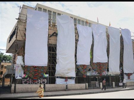 সিনেমা ব্যবসায়ে ক্ষতি : ফের পাকিস্তানে প্রদর্শন হবে ভারতীয় সিনেমা?