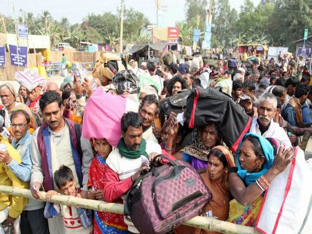 গঙ্গাসাগরে দুর্ঘটনা, লঞ্চে উঠতে গিয়ে ভিড়ের চাপে মৃত্যু ৬ পূণ্যার্থীর