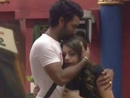 নীতিভার মতো 'পুত্রবধূ' চায় না বিগ বস চ্যাম্পিয়ন মনবীরের পরিবার!