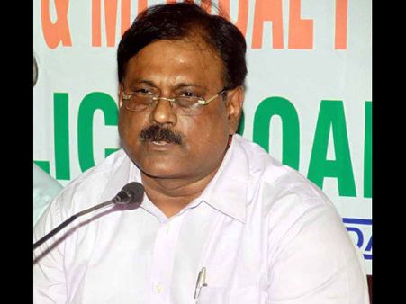 মেডিকেল কলেজের প্রতিষ্ঠা দিবসে উল্টো জাতীয় পতাকা উঠল, বিতর্কে তৃণমূল বিধায়ক