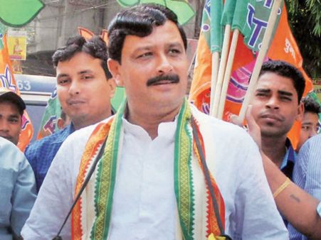 কনভয়ে হামলা, কালো পতাকা তৃণমূলের, রাহুল সিনহা বললেন মমতাই করাচ্ছেন এসব