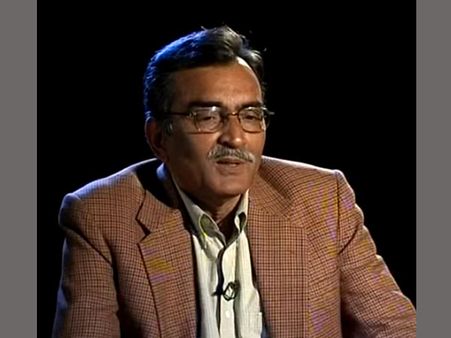 চিটফান্ডের টাকাতেই এমপি-এমএলএ কেনাবেচা করছে শাসকদল, তোপ সূর্যকান্তের