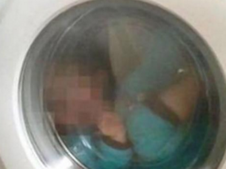 কয়েক মিনিটের জন্য একা ছাড়ায় সর্বনাশ, ওয়াশিংমেশিনের জলে ডুবে মৃত ৩বছরের যমজ শিশু