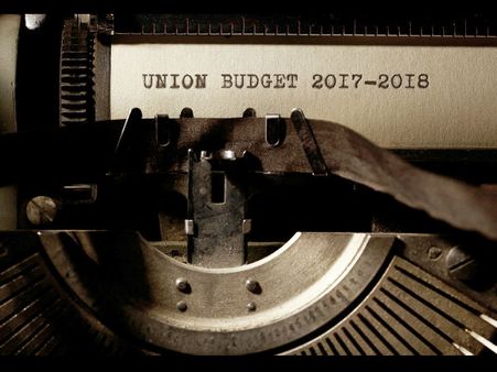 কবে থেকে বিকেল ৫টার বদলে সকাল ১১টায় বাজেট পেশ হয়? এবং কেন জানেন কি?