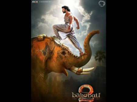 (ভিডিও) মুক্তি পেতেই ভাইরাল 'বাহুবলী ২' এর 'ট্রেলর'!