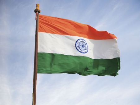 পাকিস্তানের আশঙ্কা ভারতের সর্বোচ্চ 'ফ্ল্যাগ পোস্ট'-এ লাগানো আছে গোপন ক্যামেরা