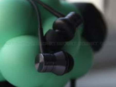 ব্যাটারিচালিত হেডফোন বিস্ফোরণ, জখম ১ মহিলা