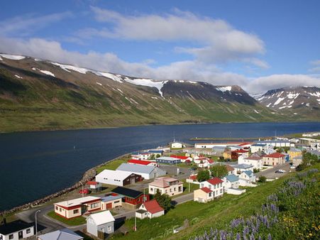 (ছবি) বিশ্বের সবচেয়ে সুখী প্রথম ১০টি দেশের তালিকা একনজরে