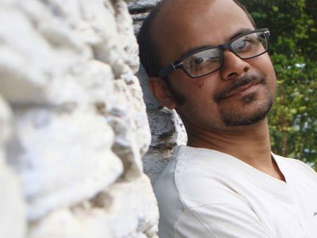 সোশ্যাল মিডিয়ায় খুনের হুমকি কবি শ্রীজাতকে, নিরাপত্তায় স্পেশ্যাল ব্রাঞ্চের কনস্টেবল