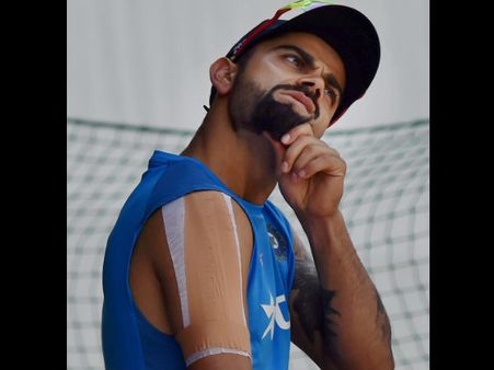 বিরাট কোহলিকে 'ক্লাসলেস' তকমা দিয়ে আক্রমণ অজি মিডিয়ার