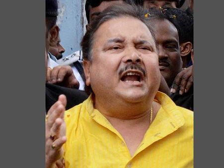 রাজনীতির মূলস্রোতে ফিরেই হুঙ্কার ছেড়ে বিপদ বাড়াচ্ছেন না তো মদন?