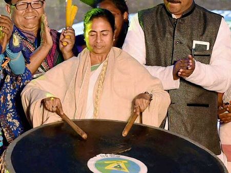 একমাত্র পুরসভা, ৭৯ পঞ্চায়েত নিয়ে মঙ্গলবার আত্মপ্রকাশ ২২ তম জেলা ঝাড়গ্রামের