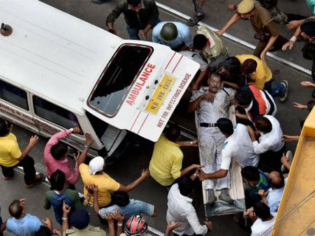 কয়লা মাফিয়াদের সঙ্গে গুলির লড়াইয়ে জখম ৫ পুলিশ, গুলিবিদ্ধ ১