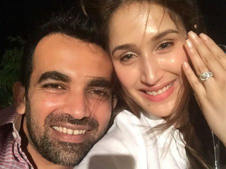 জাহির খানের 'আংটি বদল' চক দে গার্ল সাগরিকার সঙ্গে! কিন্তু একি করলেন অনিল কুম্বলে?