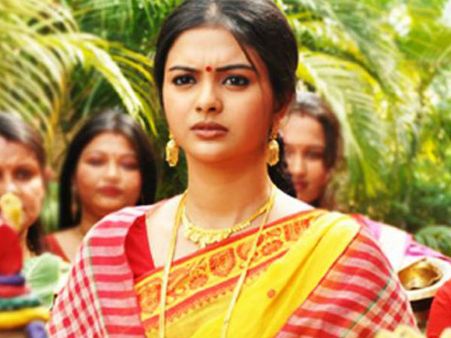 'ইচ্ছেনদী'-র ইতি, এবার বিয়ের পিঁড়িতে মেঘলা ওরফে সোলাঙ্কি! তাহলে অভিনয় কেরিয়ারের কী হবে?