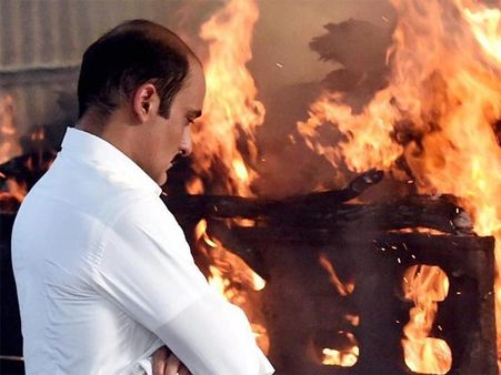 বিনোদ খান্নার লোকসভা কেন্দ্রে, তাঁর জায়গায় লড়তে পারেন ছেলে অক্ষয়