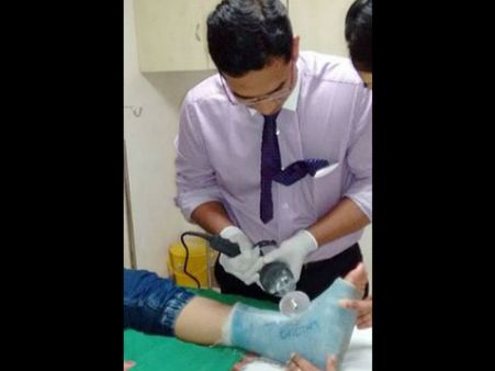 যন্ত্রণায় ছটফট করা ছেলেকে স্বস্তি দিতে মায়ের তেল মালিশেই বিপদ, মৃত্যু ছেলের