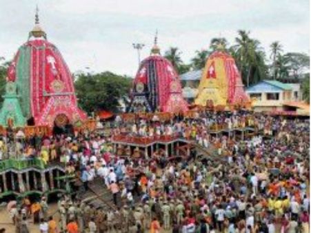 রথের রশি ছুঁলেই পূণ্যলাভ, পুরী থেকে মাহেশ— রথযাত্রায় উন্মাদনা তুঙ্গে
