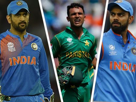 কোহলির অভিনন্দন, ভাবলেশহীন ধোনি, চমকে গিয়েছিলেন এই পাক ক্রিকেটার