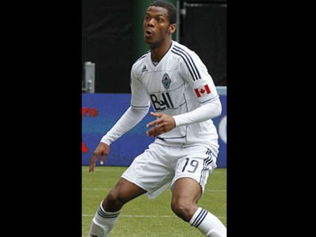 মেসিকে আটকানো ডিফেন্ডার এবার কলকাতা ময়দানে, ইস্টবেঙ্গলের জার্সি গায়ে কার খেলার অপেক্ষা