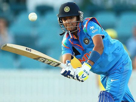 পুলিশে চাকরি চেয়ে গলা ধাক্কা খেয়েছিলেন হরমনপ্রীত, এখন তাঁকে ডেকেই চাকরি দিচ্ছে পাঞ্জাব সরকার