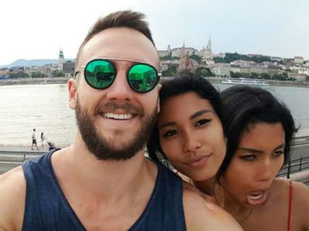 আজব এক ছবি, যা নিয়ে তোলপাড় ইন্টারনেট