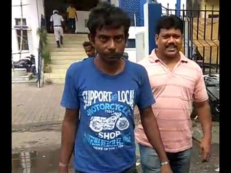 ২০০০ টাকার জন্য নাবালিকা কন্যাকে নিষিদ্ধ পল্লিতে বিক্রি করল বাবা, টালিগঞ্জের ঘটনায় চাঞ্চল্য