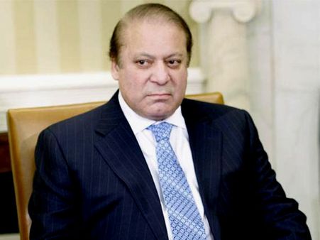 মঙ্গলের ফাঁড়া কাটলেও এখনও স্বস্তিতে নেই নওয়াজ, ঝুলছে বরখাস্তের খাড়া, বোঝাল পাক আদালত