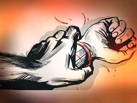 বন্ধু সেজে অন্ধ মহিলাকে ধর্ষণ অন্ধ ব্যাঙ্ককর্মীর, তারপর যা হল তাতে মহিলাকে কুর্নিশ করতে বাধ্য হবেন