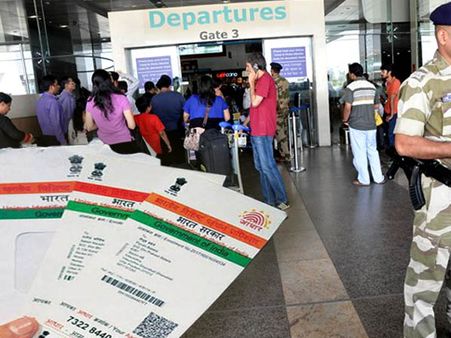 দেশের বিমানবন্দরগুলিতে আধার কার্ড নিয়ে চালু হতে পারে এই নিয়মটি