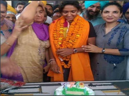 মুখ্যমন্ত্রীর হস্তক্ষেপে 'ইচ্ছাপূরণ' হরমনপ্রীতের, কোন ইচ্ছা পূরণ হল পাঞ্জাব তনয়ার